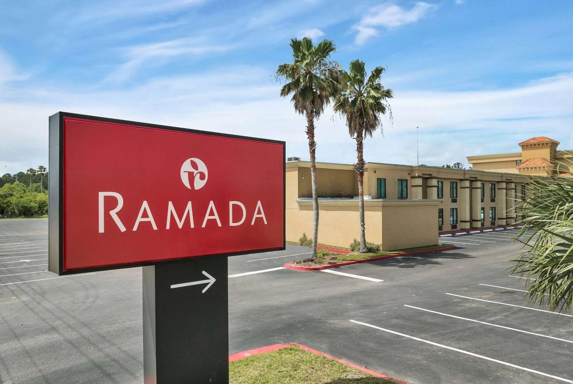 Ramada By Wyndham Jacksonville I-95 By Butler Blvd Dış mekan fotoğraf